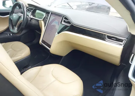 2013 Tesla Model S from USA, damaged, VIN 5YJSA1AG0DFP08683